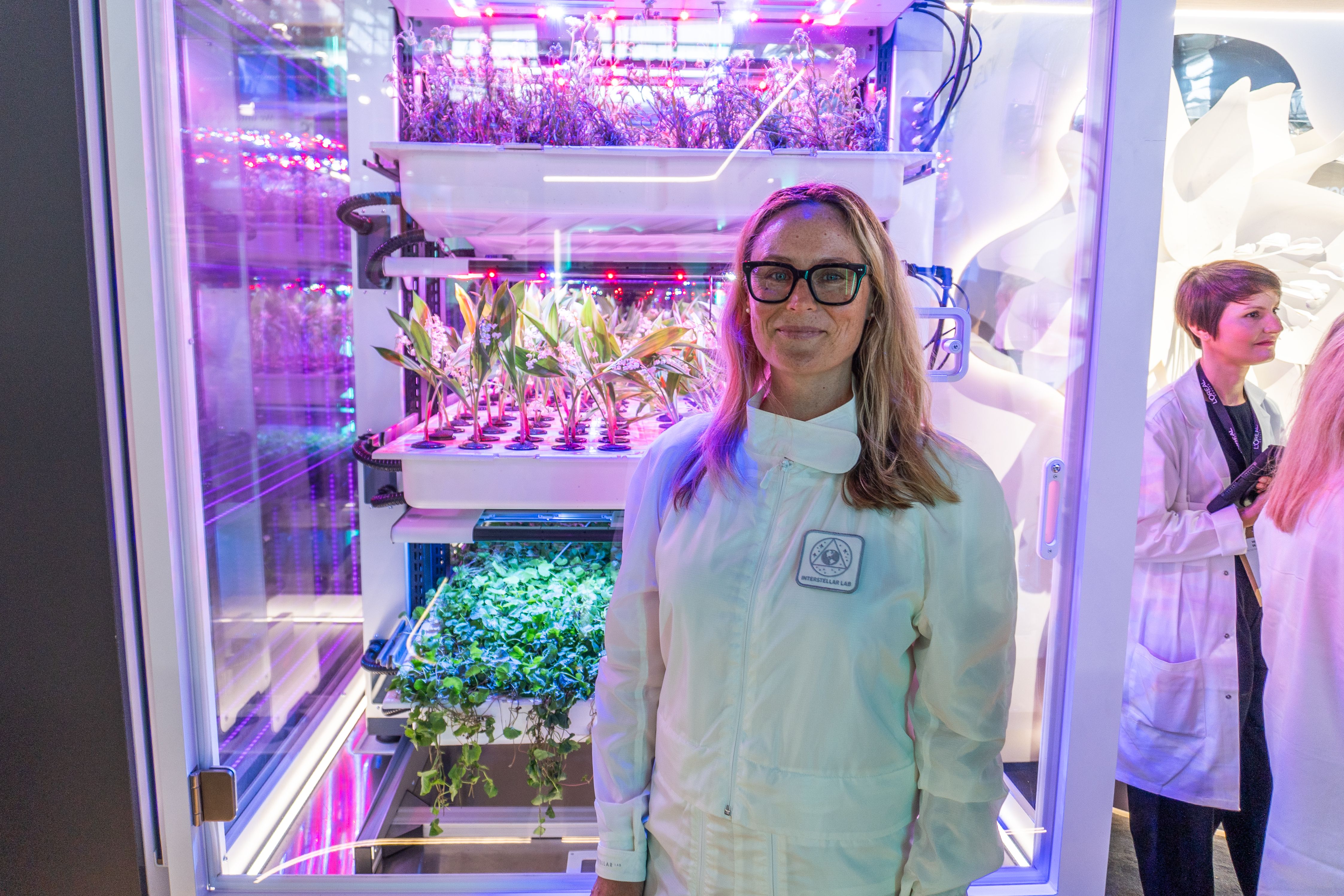 Janelle in front of Sirius. 