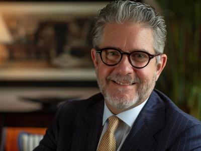 Marketing team discussing 15 powerful executive branding strategies that drive success