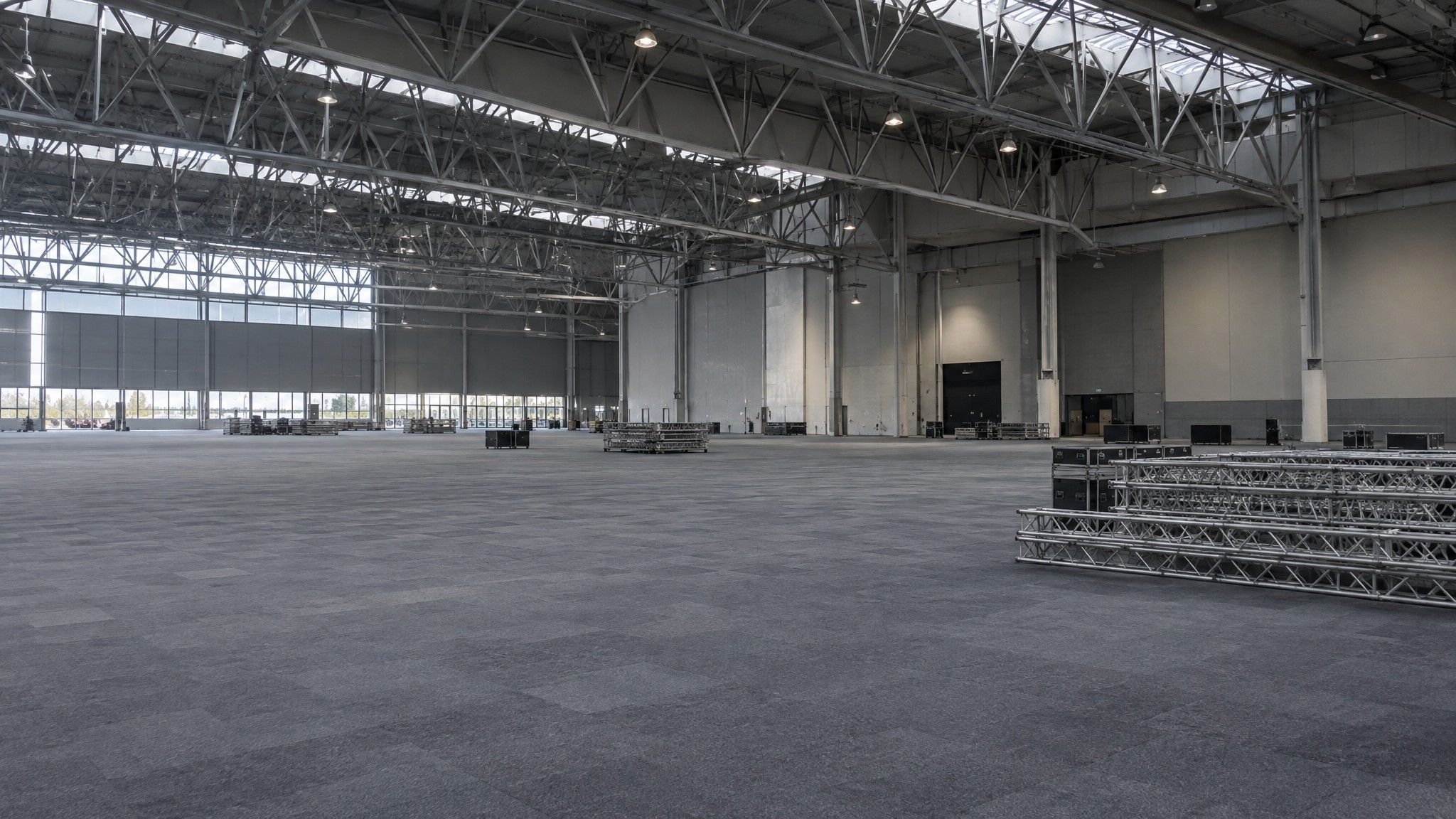Trade Show Cost: Exhibition & Booth Pricing Guide 2026 | AMW®