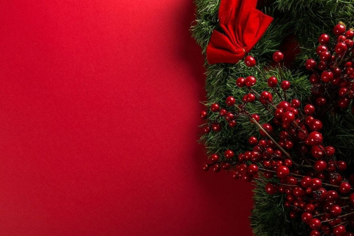 holiday season, social media posts