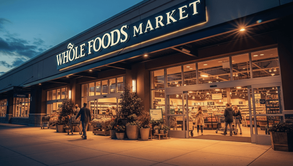 People entering grocery store at evening