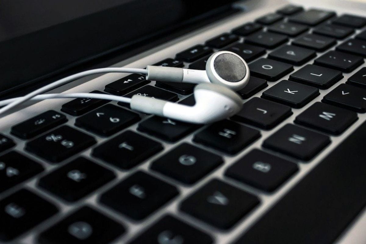 create, successful, musician, hear, play, marketing