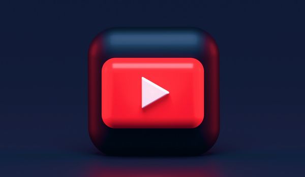YouTube play button on screen - Best YouTube video promotion services