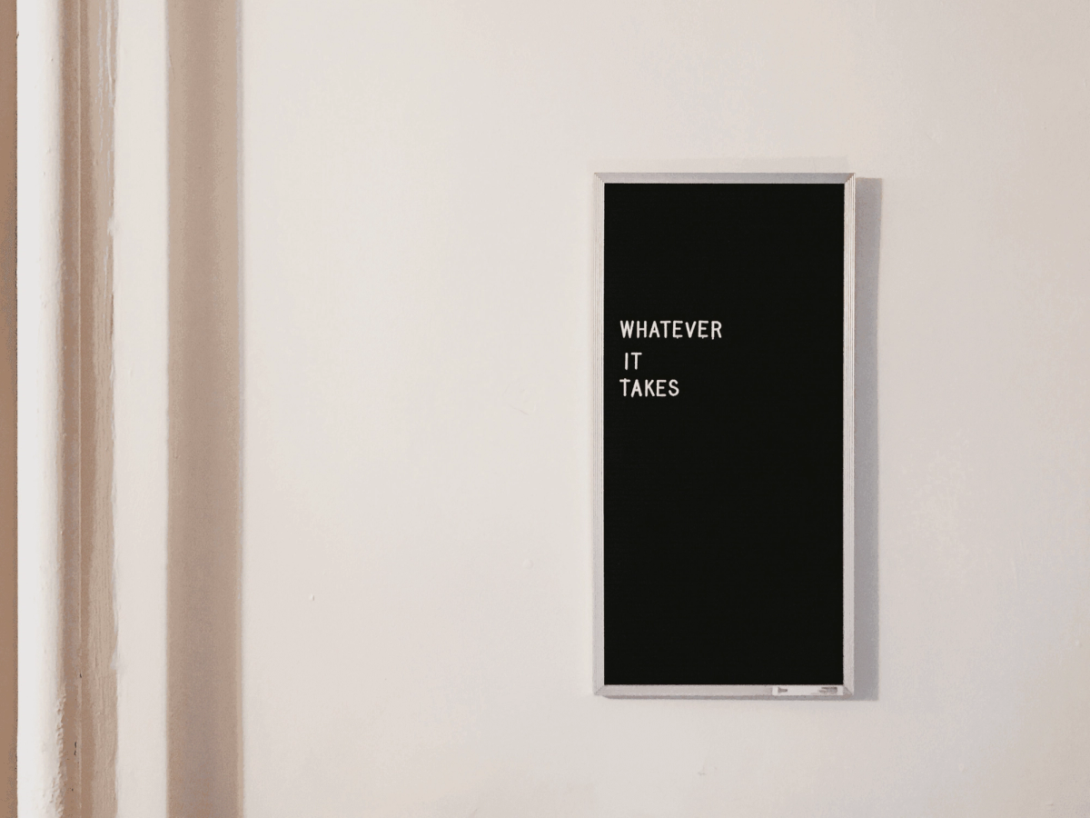 Text, sign.