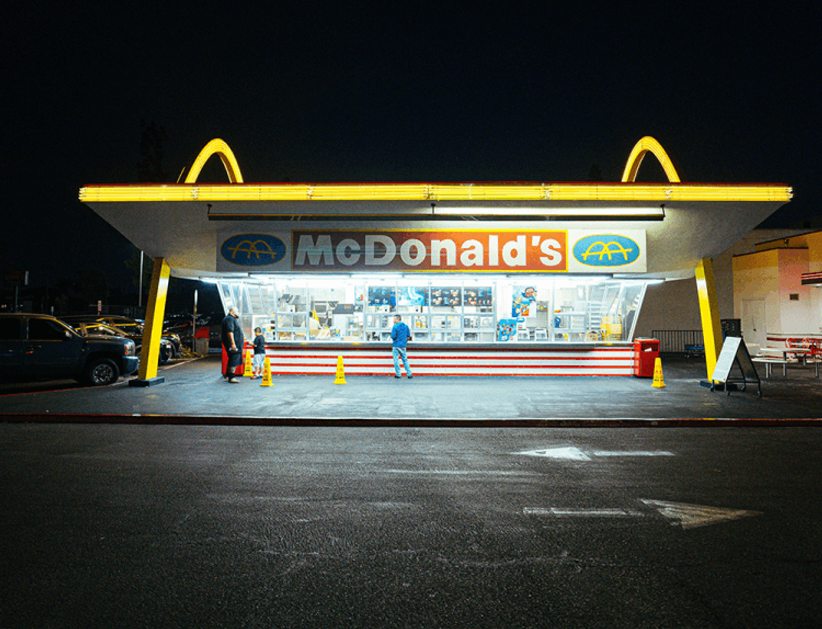 Visual representation of From BBQ Stand to Global Empire: The Remarkable Story of McDonald's concepts