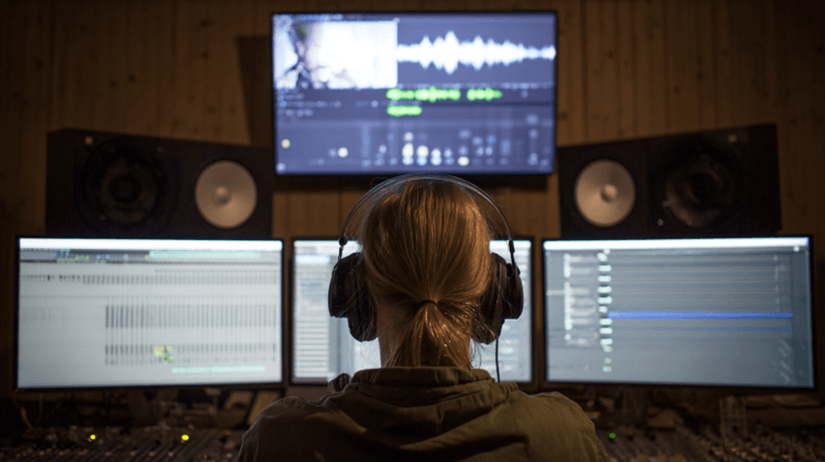 Visual representation of Artificial Intelligence in Music Is Changing How Artists Create and Perform concepts