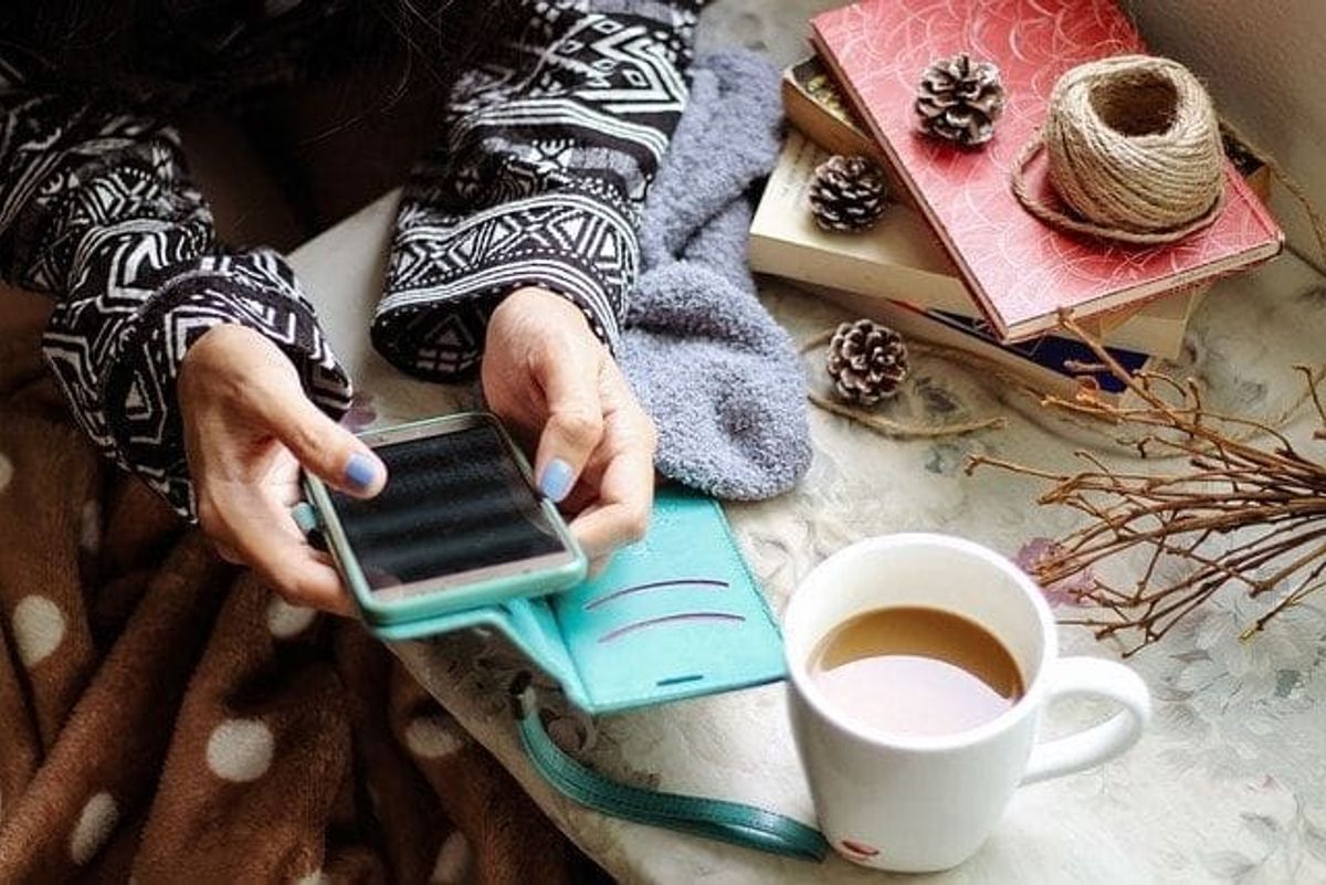 girl, smartphone, social media, communications, designer, photo