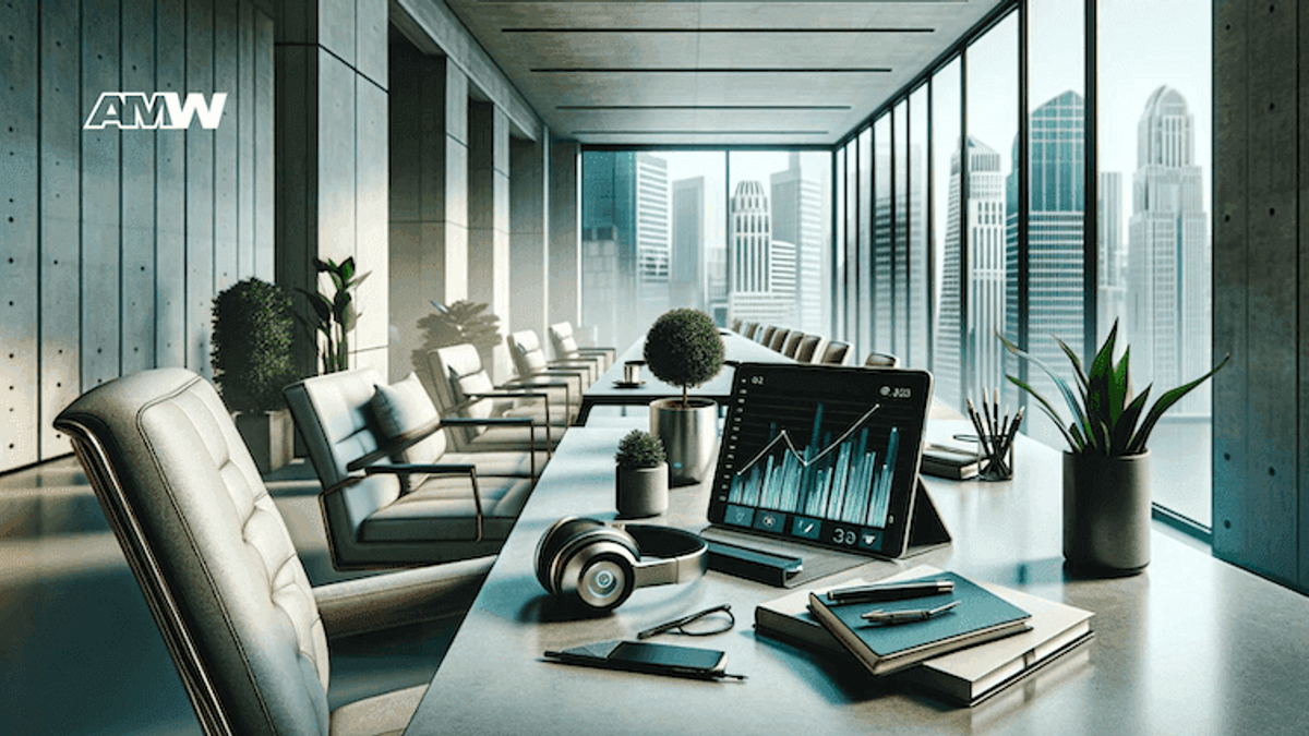 thought leadership marketing, thought leadership content, own strategy, search engines, leadership examples