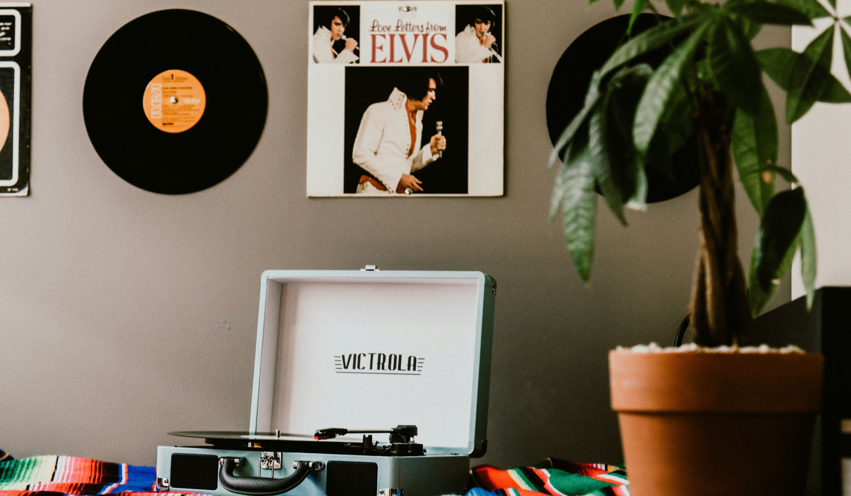 Professional concept illustration for the vinyl revival that’s turning listeners into collectors