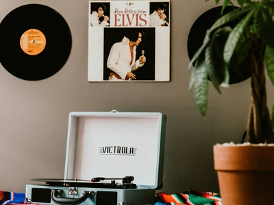 Professional concept illustration for the vinyl revival that’s turning listeners into collectors