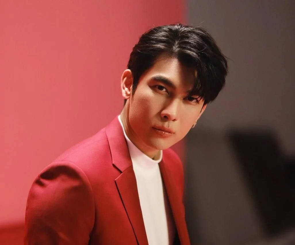 Mew Suppasit case study