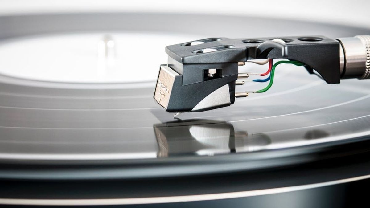 turntable-vinyl