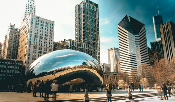 Chicago skyline and river