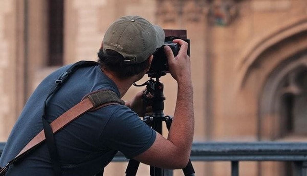 man, photographer, hobby, event planner, become an event planner.