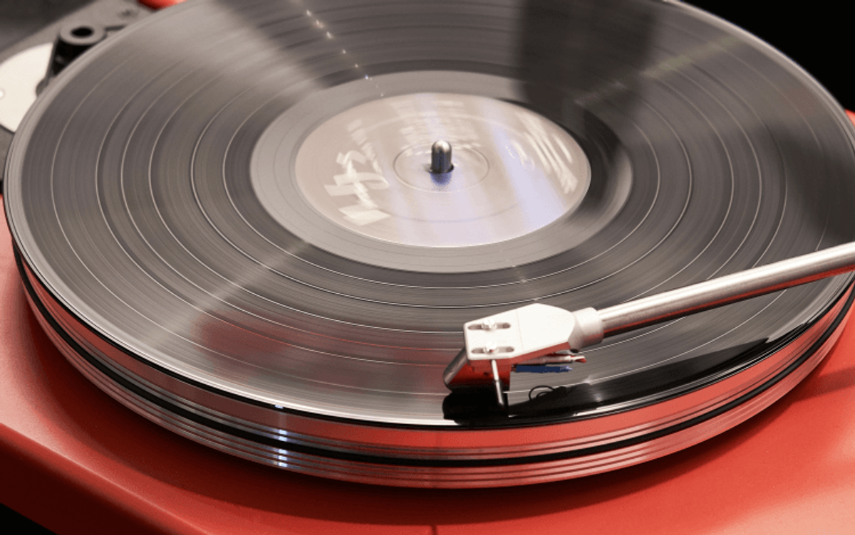 Supporting image for The Vinyl Revival That’s Turning Listeners into Collectors
