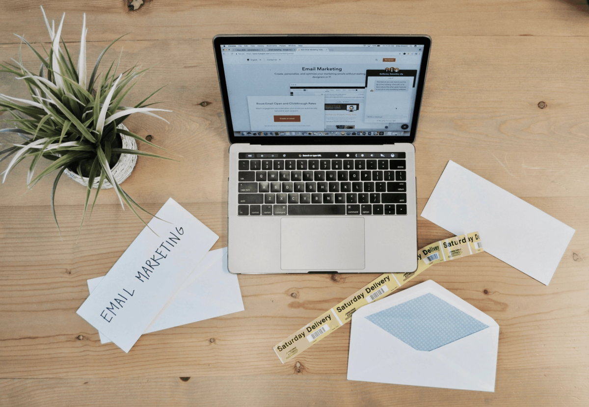 Email, marketing.