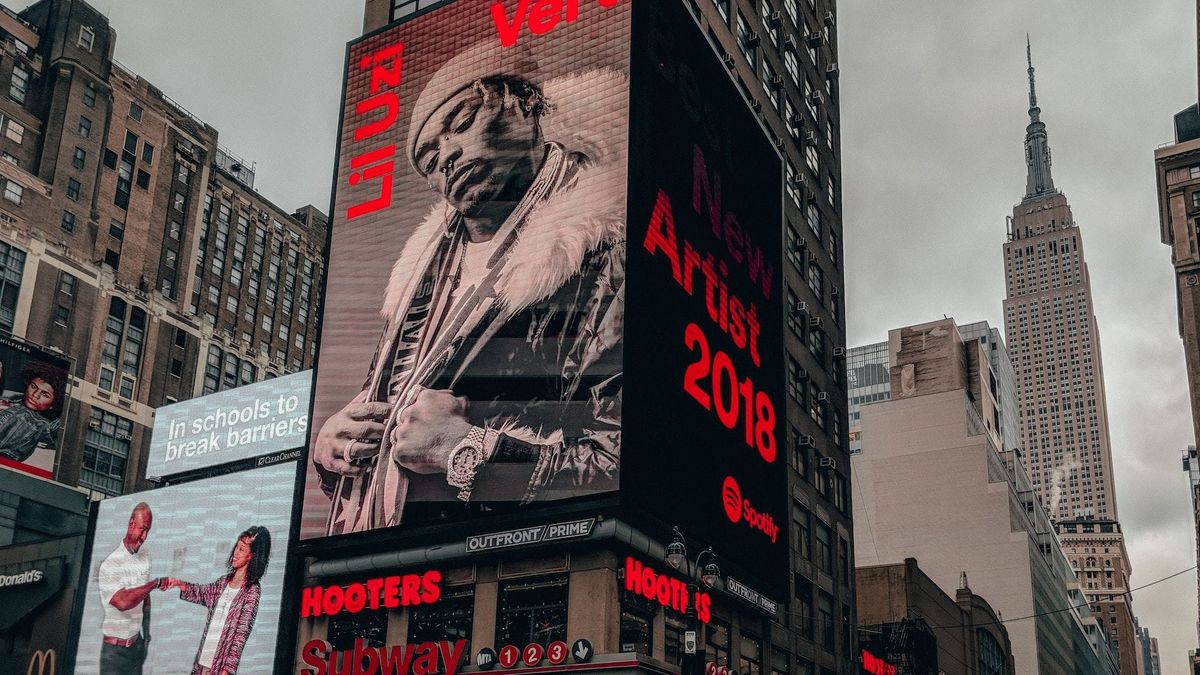 edgar-ami8yb80tcw-unsplash