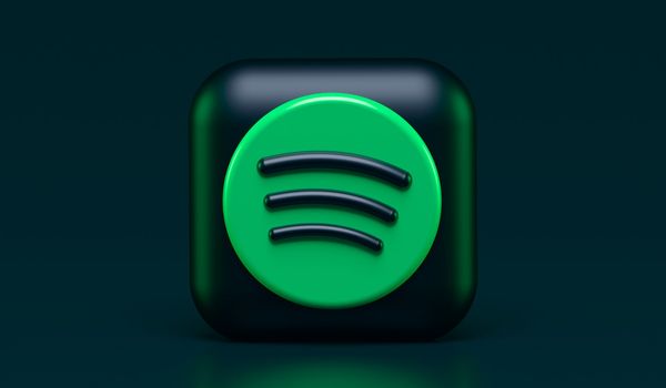 Music streaming interface with playlists - Best playlist promotion services