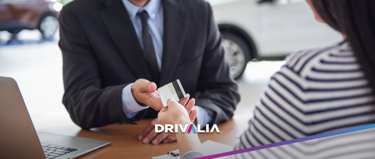 Caução no aluguer de carros: porque é que as rent-a-car bloqueiam dinheiro no seu cartão?