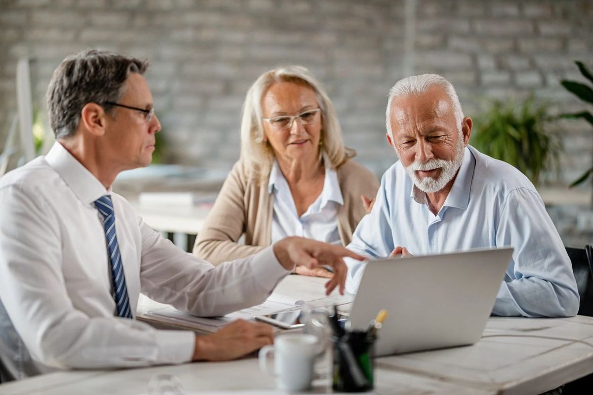 Financial advisor explaining retirement planning