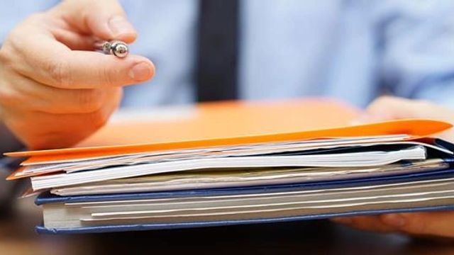 How to turn your side hustle into a business