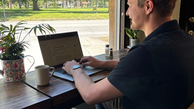Writing at Little Garden Cafe in Spoakne