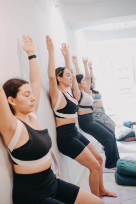 From Akasha Yoga School to Beegoodsoul: Blandine’s Journey with Yoga, Sound, and Energy Healing