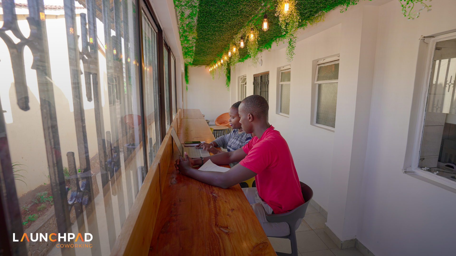 Breaking Out of the Freelancer Bubble: Why Your Home Office Might Be Holding You Back