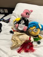 The Meeting of the Plushies