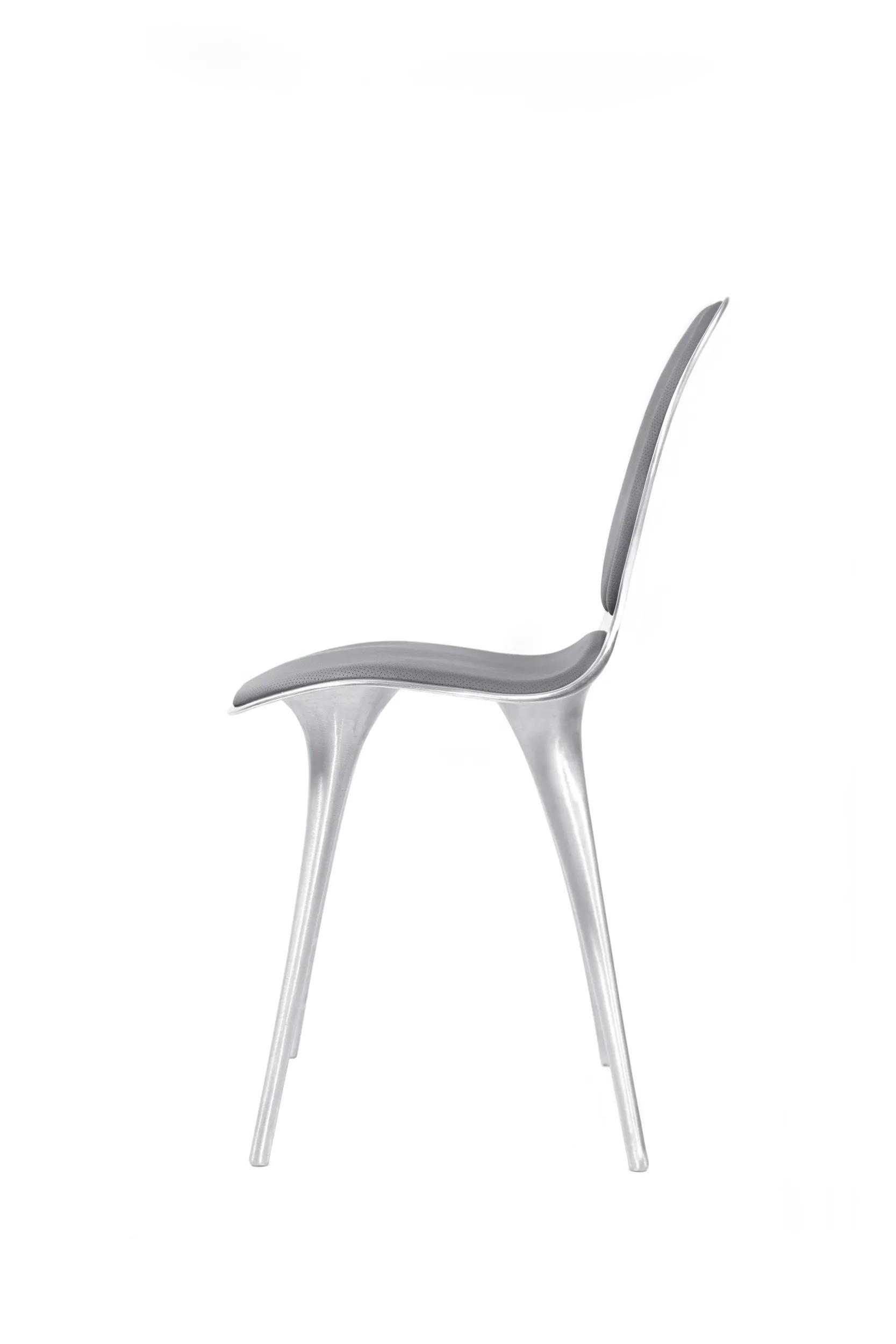 Aura Chair