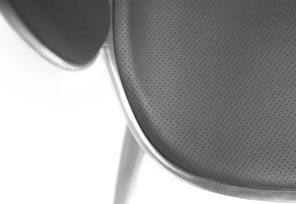 Aura Chair