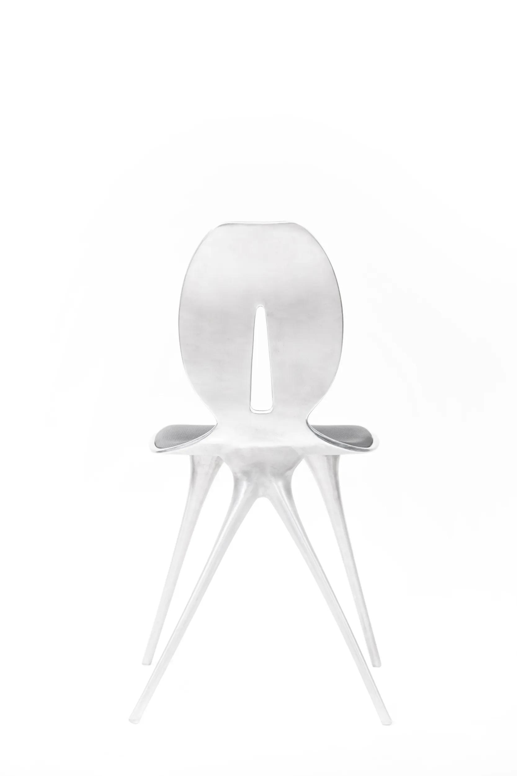 Aura Chair