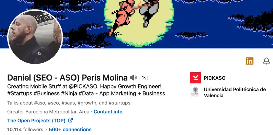 LinkedIn headline example with hashtags