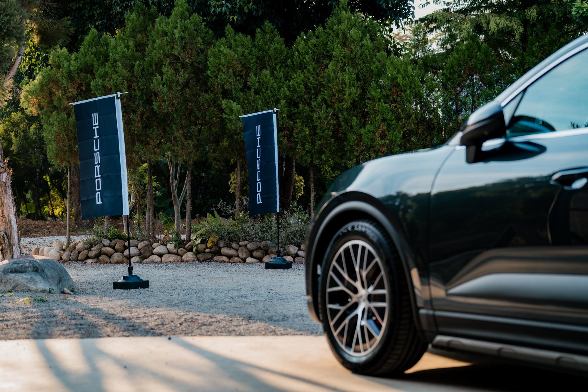 Porsche × StarSleep Studio · RESILIENCE — 210
