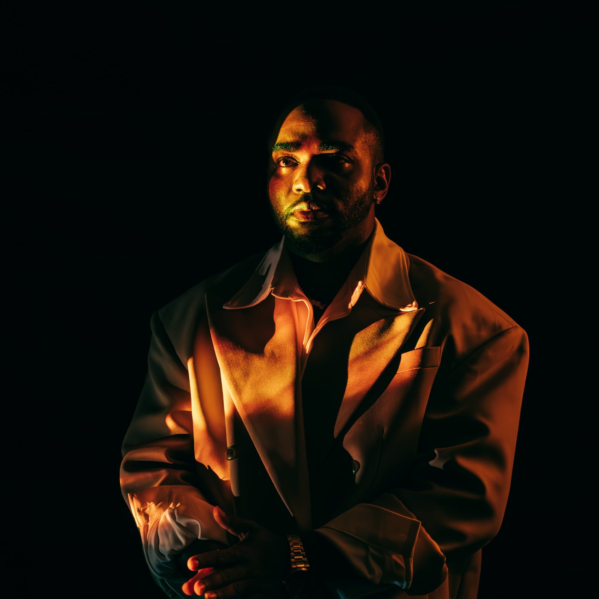 Keril 韋喆《Burn Me Down》MV 劇照 — 4