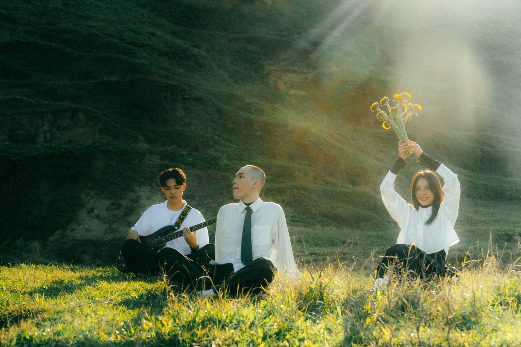 芒狗青 · 2025 官方形象照 — 外景 · SHL00704.jpg