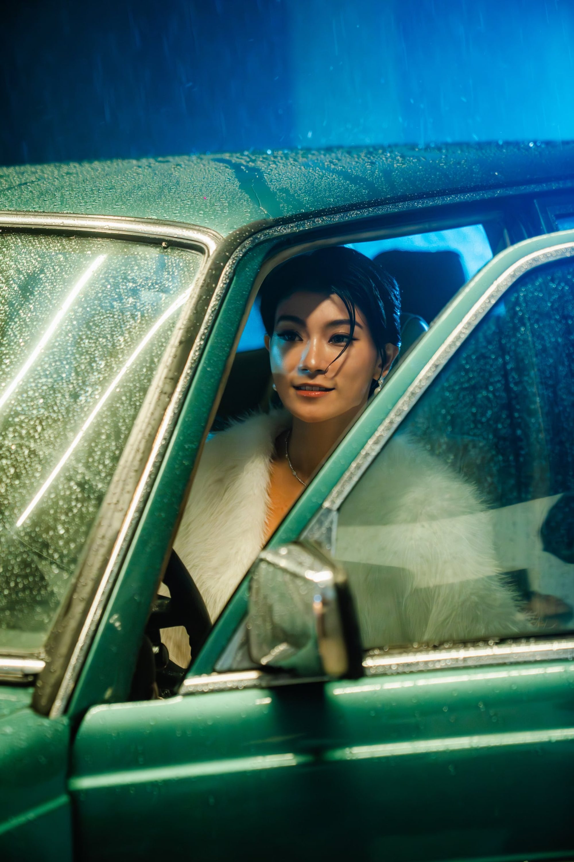 Keril 韋喆《Burn Me Down》MV 劇照 — 35