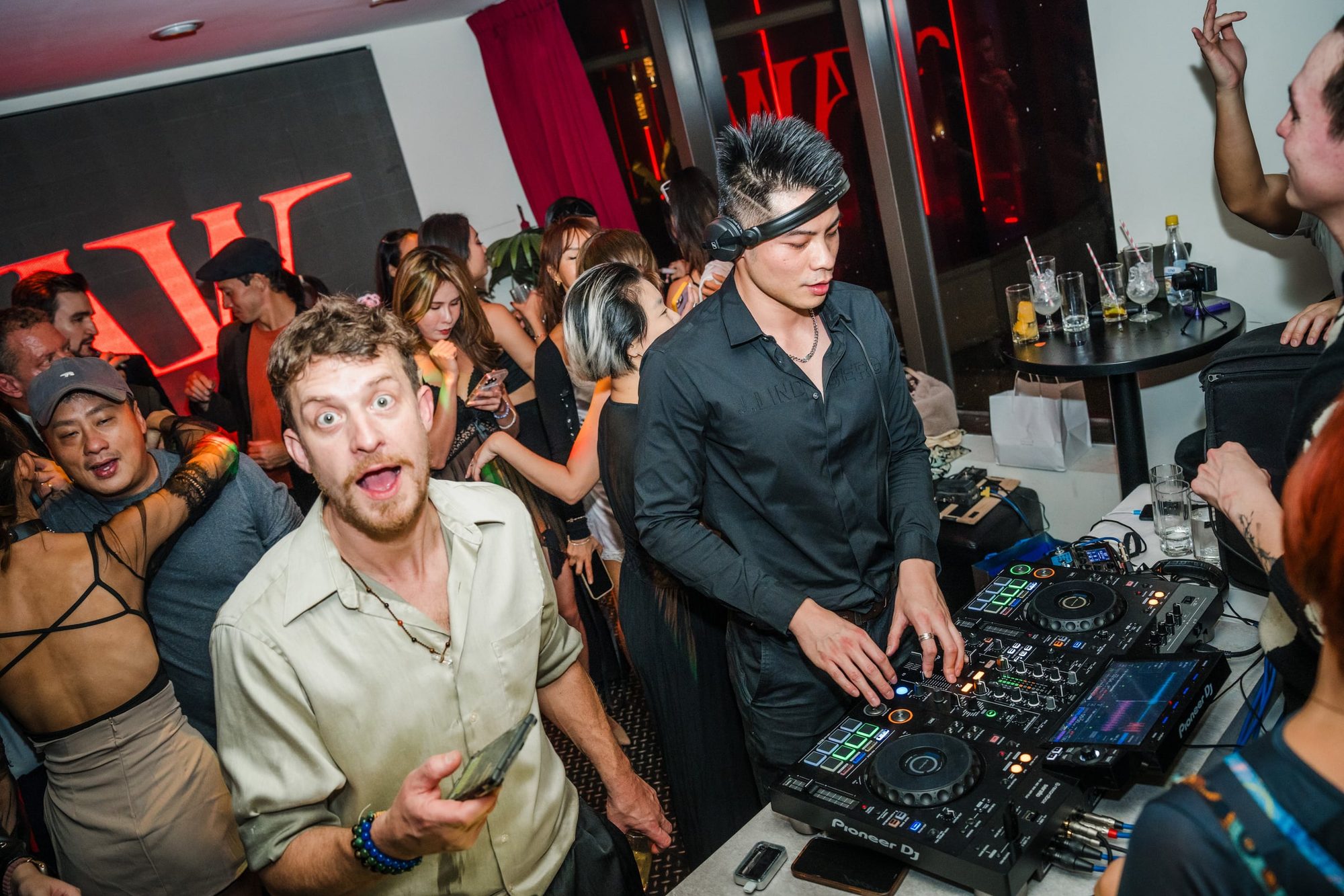 Vibe BU Vibe · Opera Taipei — 72