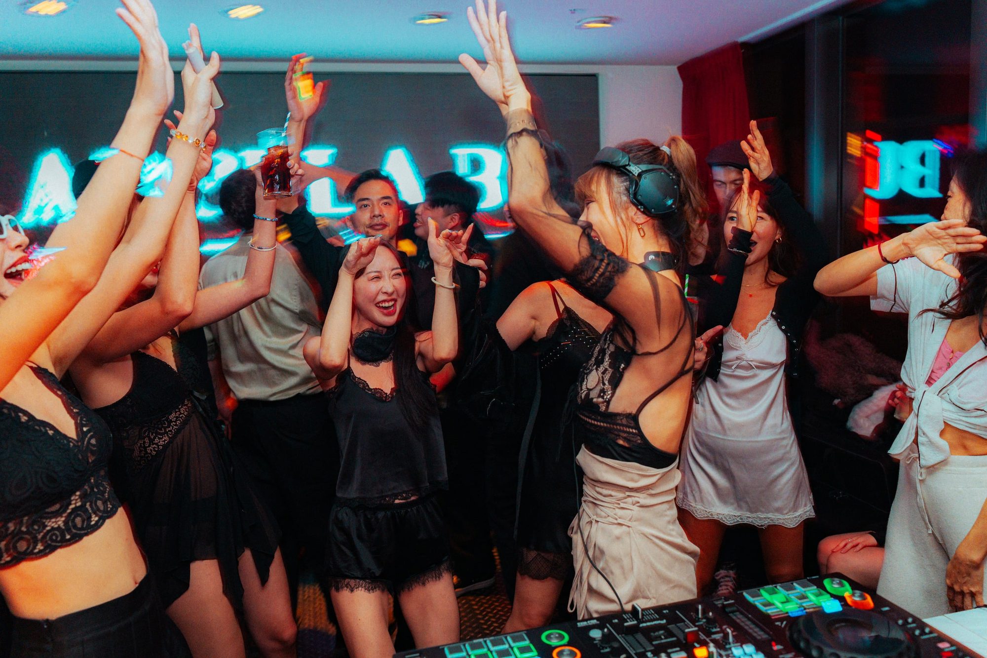 Vibe BU Vibe · Opera Taipei — 92