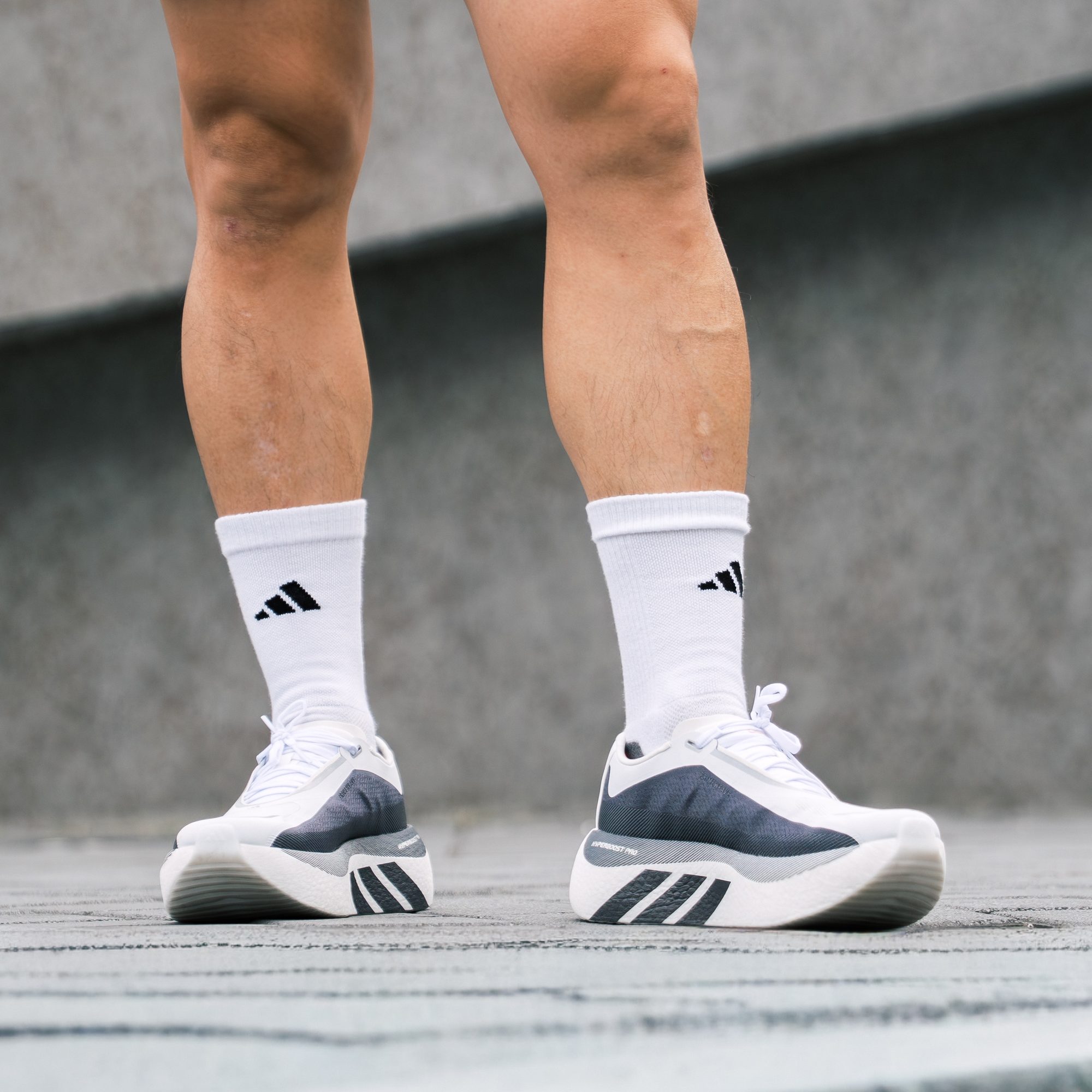 adidas HYPERBOOST 跑團 · 1385