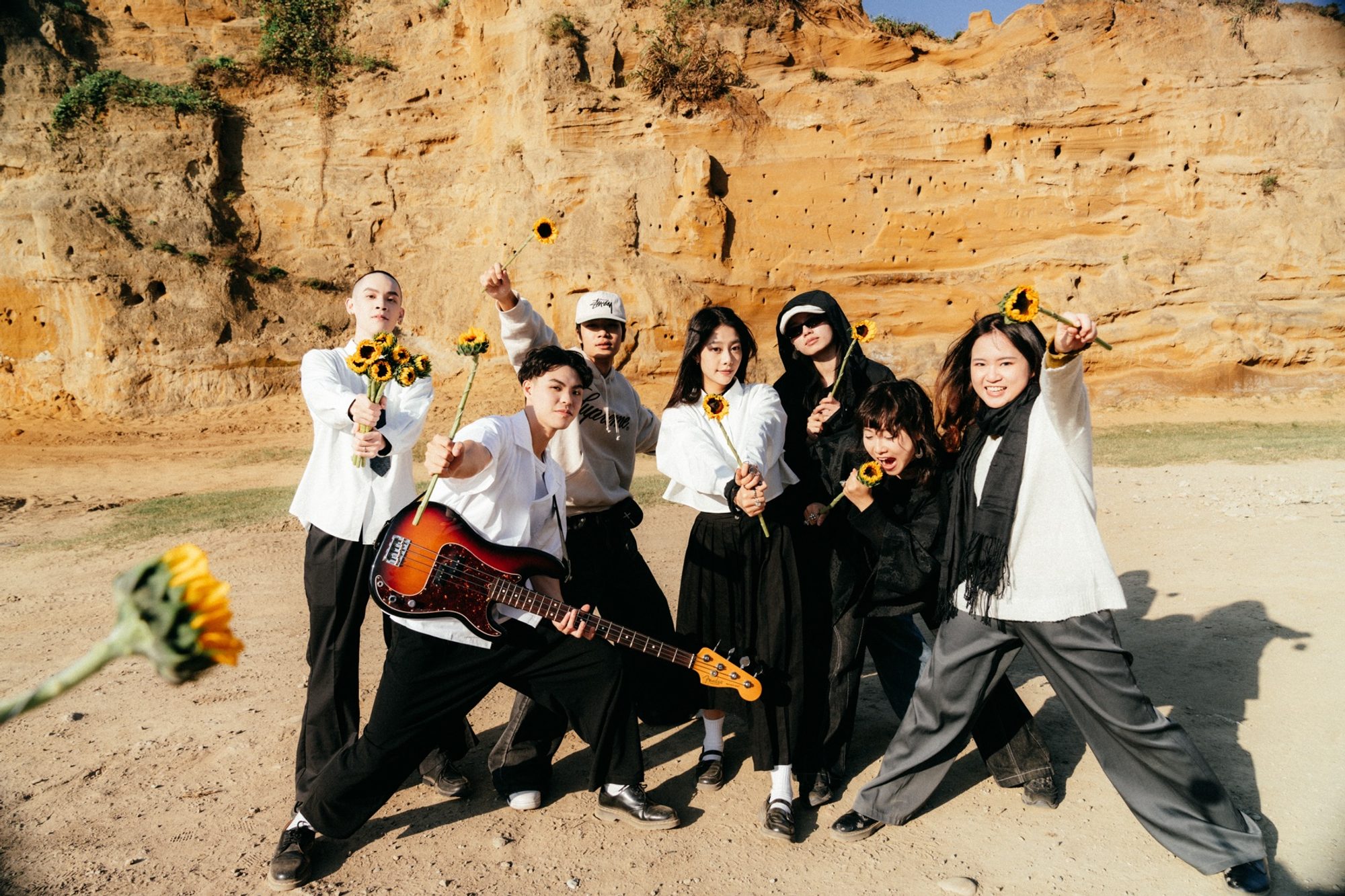 芒狗青 · 2025 官方形象照 — 外景 · SHL01455.jpg