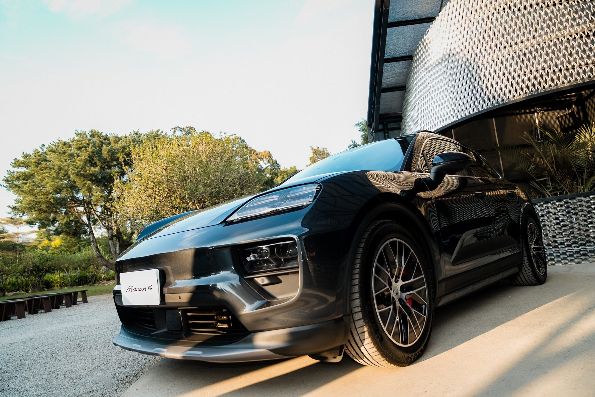 Porsche × StarSleep Studio · RESILIENCE — 96