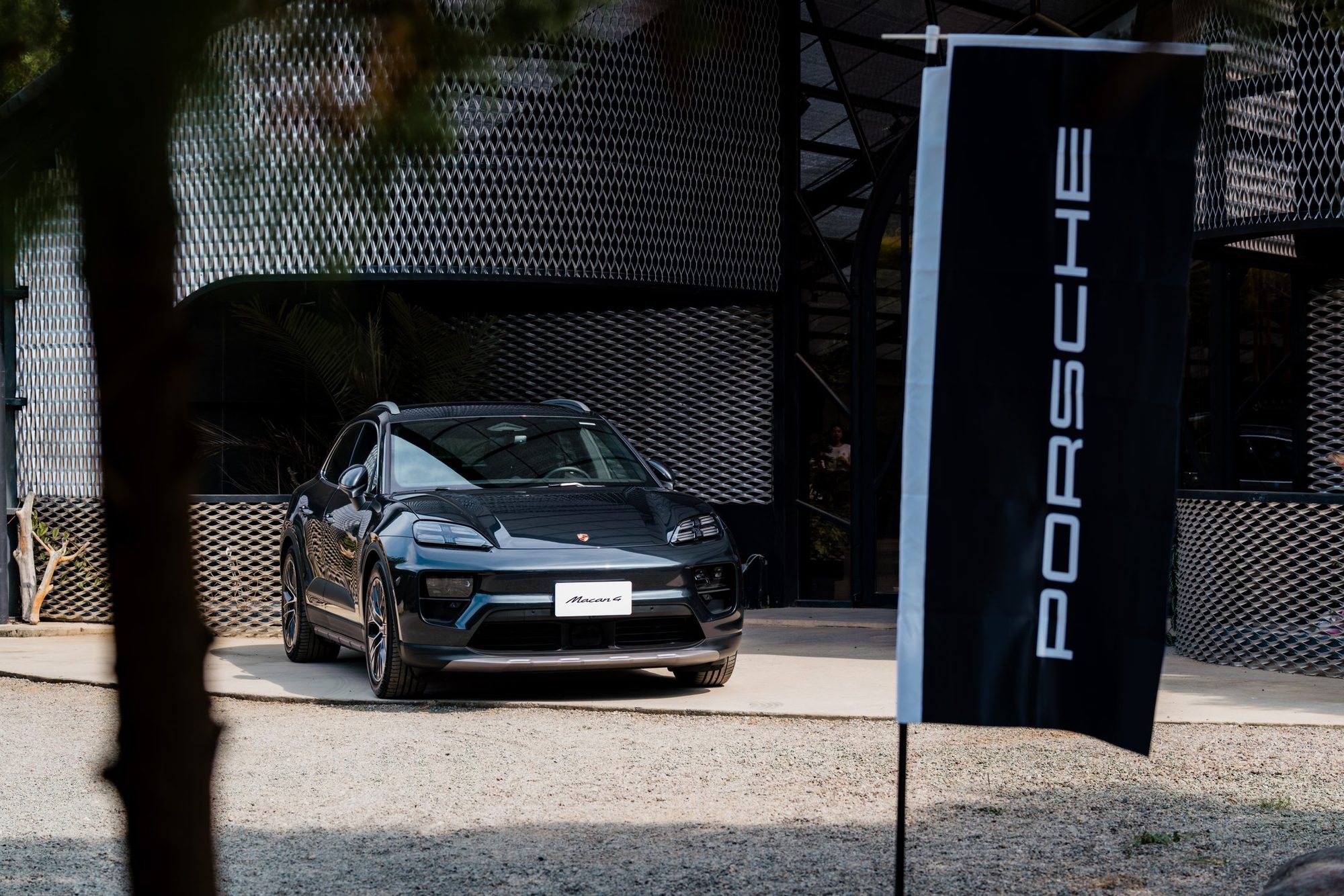 Porsche × StarSleep Studio · RESILIENCE — 116