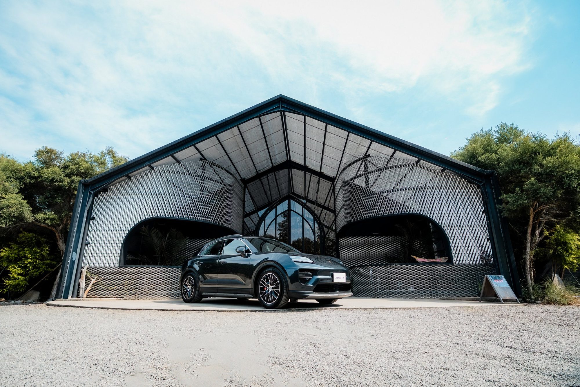 Porsche × StarSleep Studio · RESILIENCE — 10