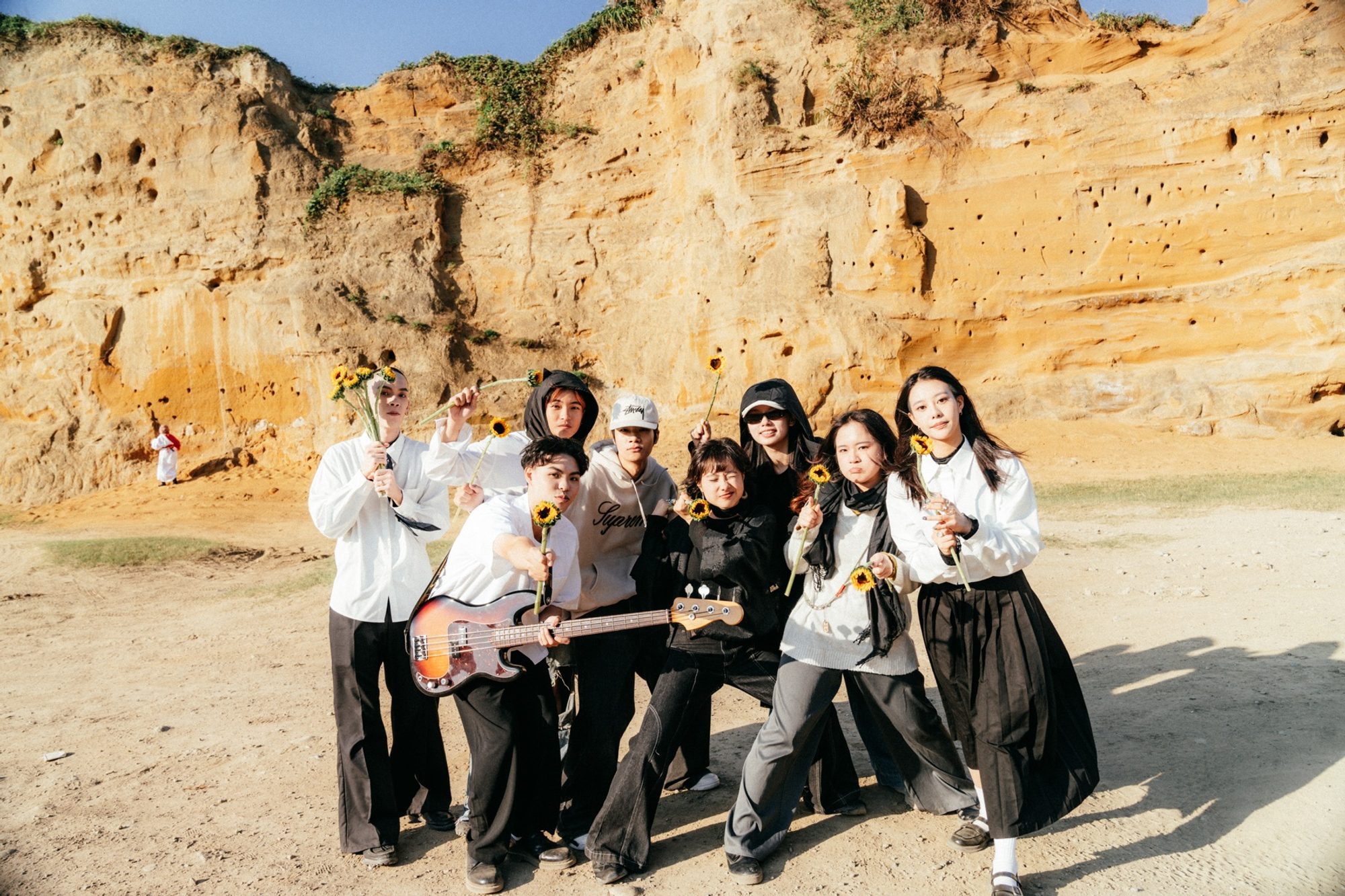 芒狗青 · 2025 官方形象照 — 外景 · SHL01465.jpg