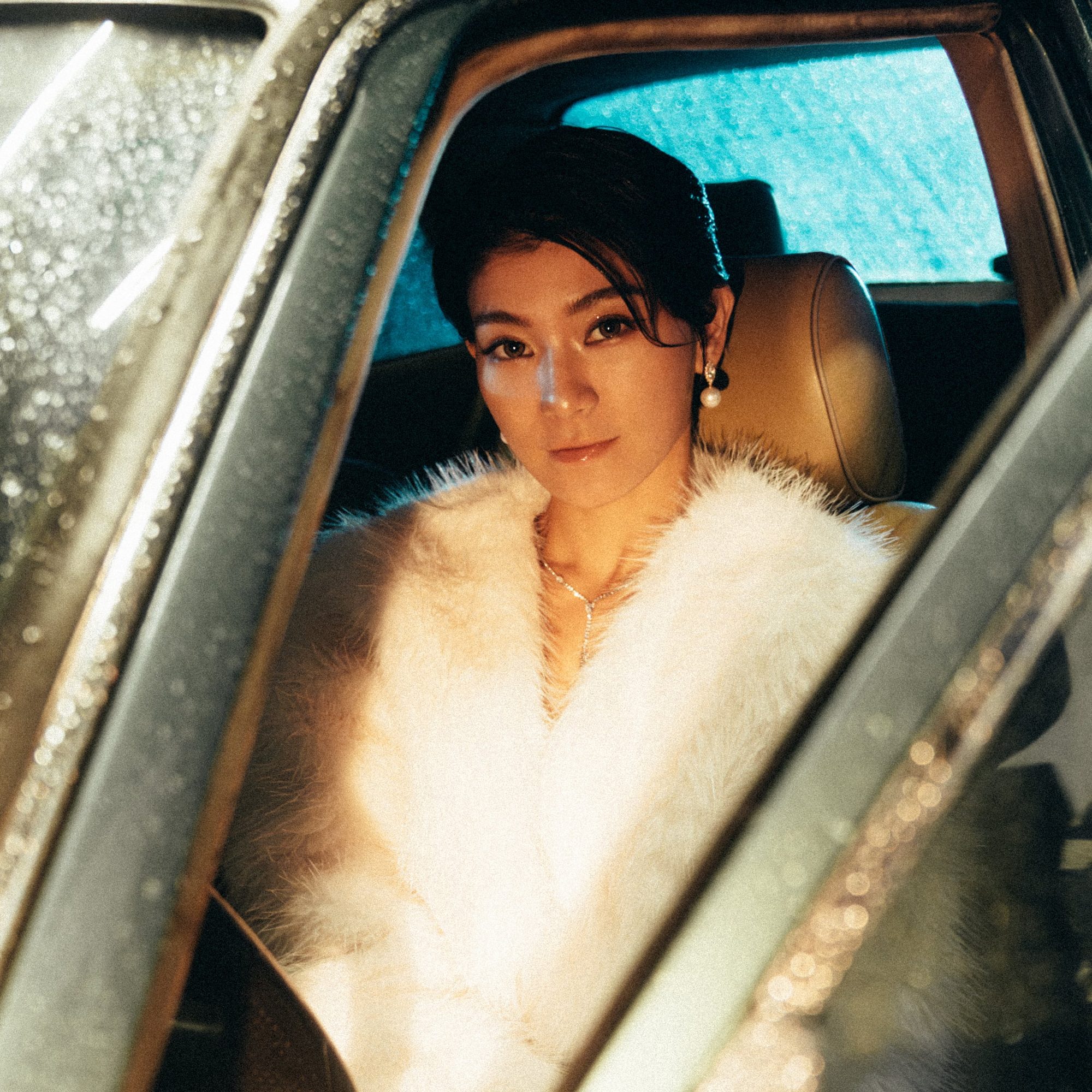 Keril 韋喆《Burn Me Down》MV 劇照 — 39