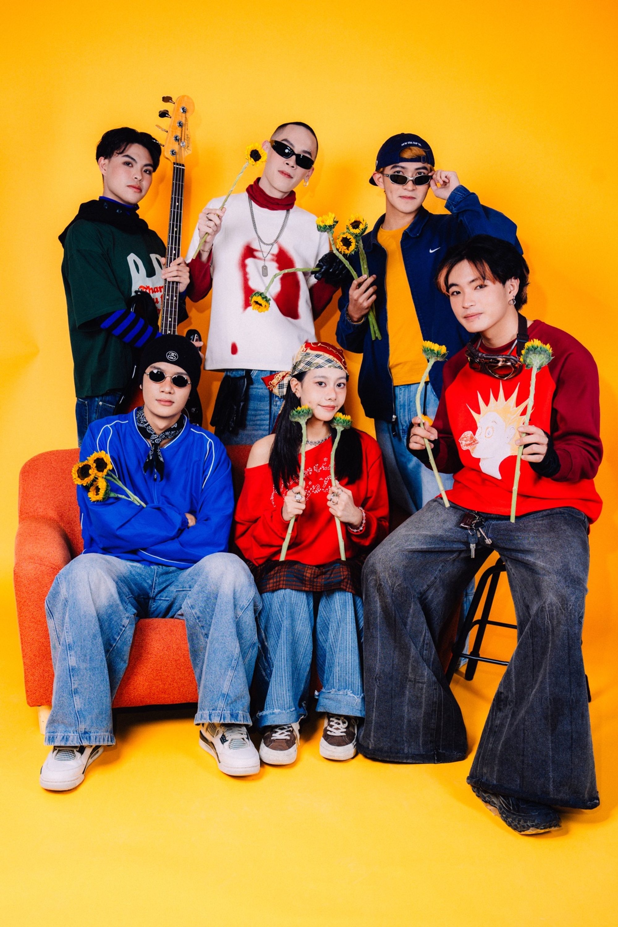 芒狗青 · 2025 官方形象照 — 棚拍 · 團照 · 1201 形象照0675.jpg