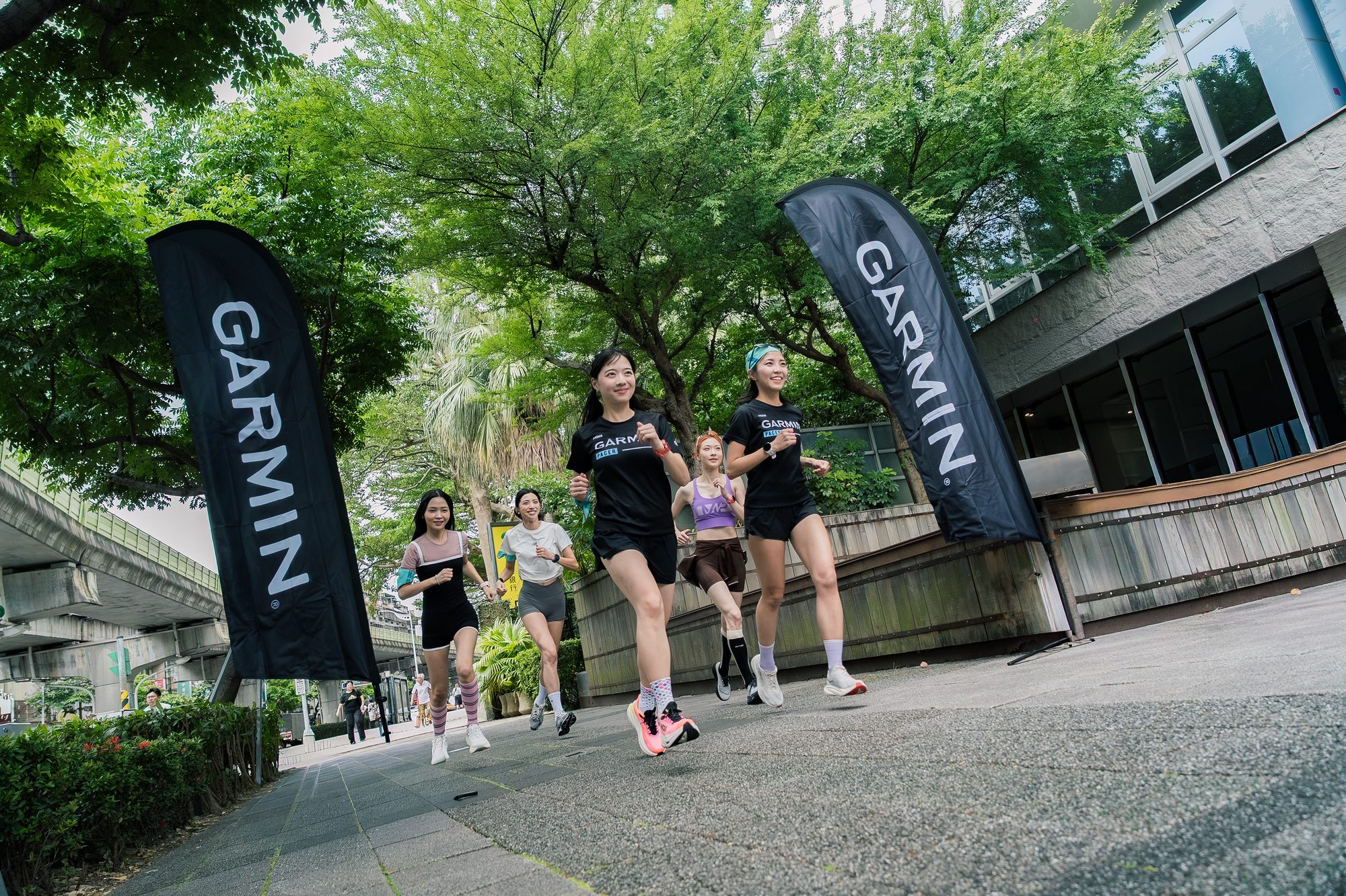 Garmin START WITH FORERUNNER · 0556
