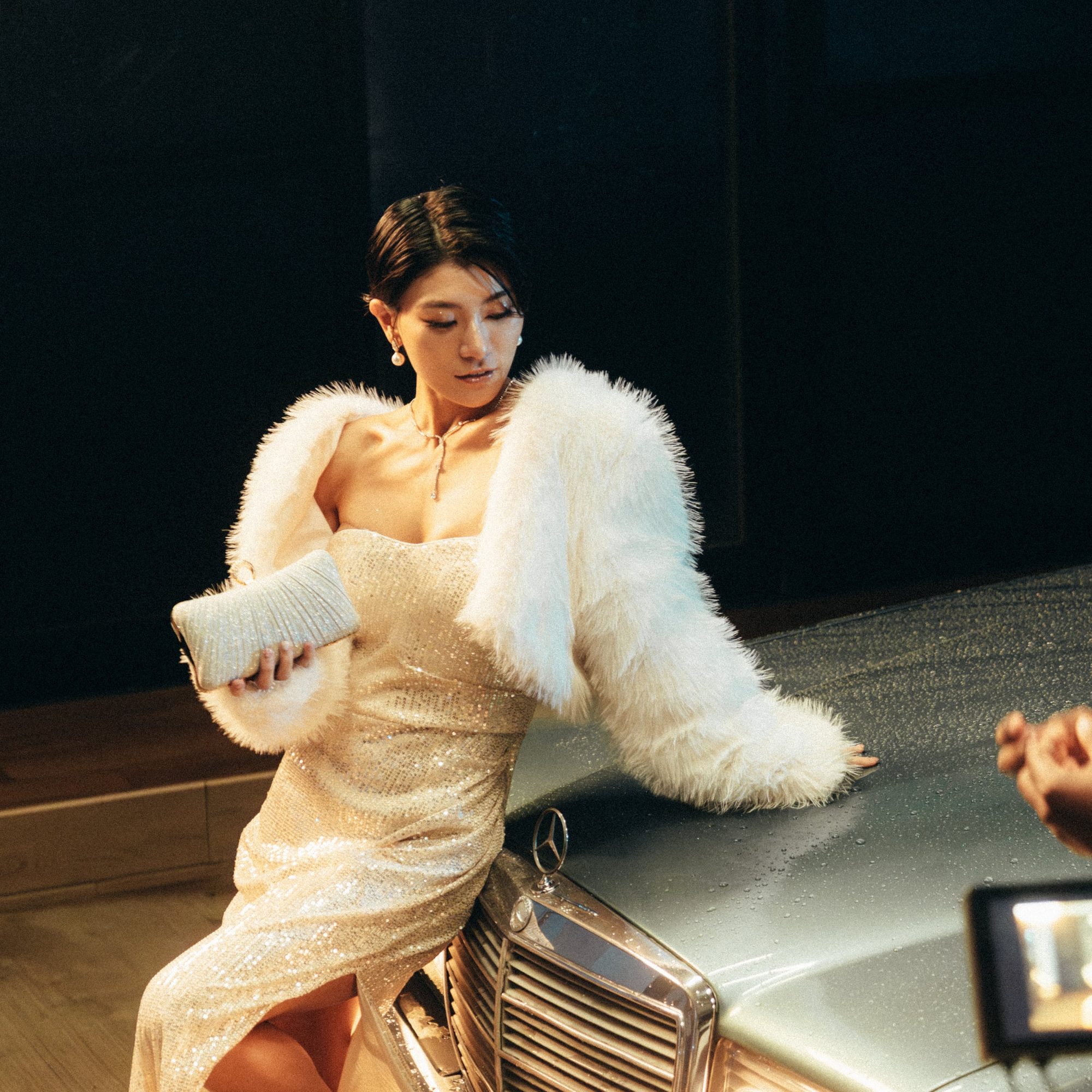 Keril 韋喆《Burn Me Down》MV 劇照 — 66