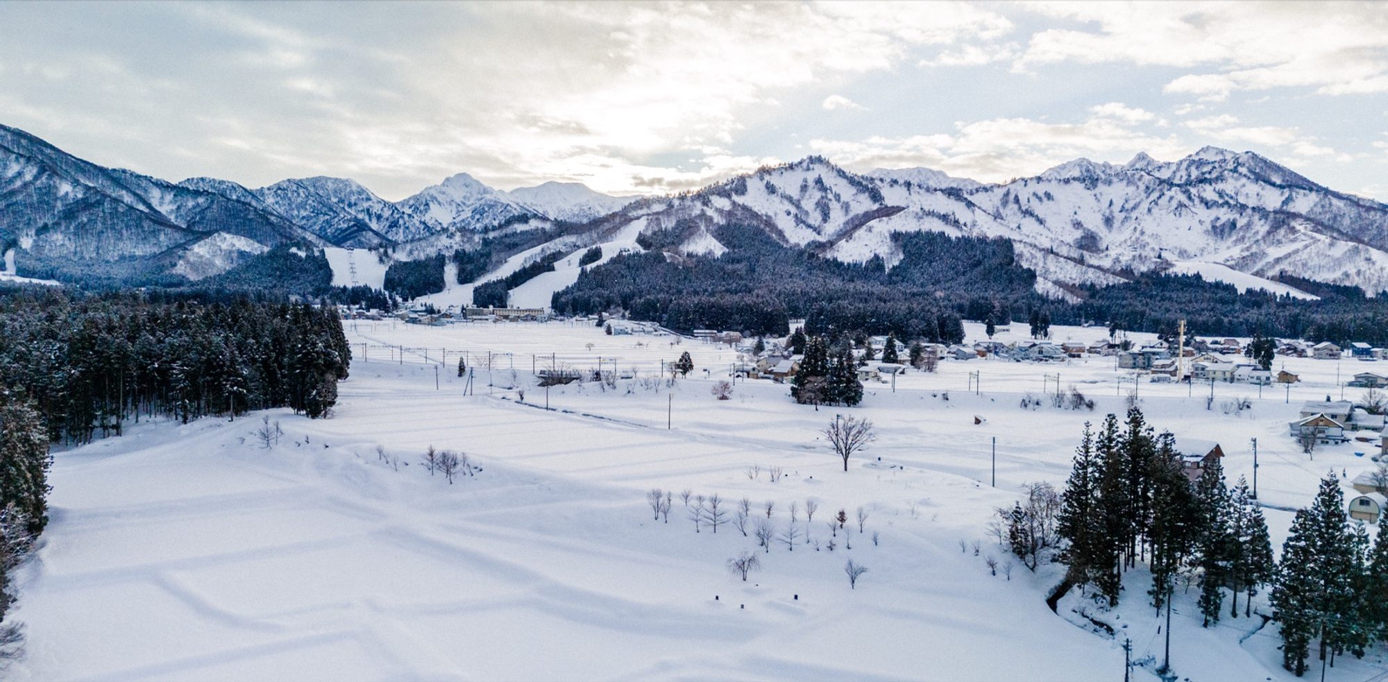 越後湯澤 · 冬季滑雪紀錄 — 空拍 · Shiro